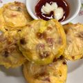 Cooksnap Che Bella semasa beliau membuat Muffin Roti Telur.