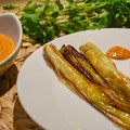 El cooksnap de Paula Hinke Nutrición cuando hizo Calçots al Horno, con salsa Romescu.