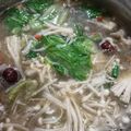 蕾洢Lazy 的 酸筍排骨火鍋 cooksnap