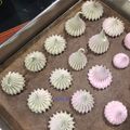 Cooksnap dari Stella untuk resep Kue Busa Mawar (Meringue Roses Cookies) ala Amel