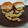 Nisha Khatri का कुकस्नैप जब उन्होंने बड़ा पाव (vada pav recipe in Hindi) बनाया था।