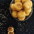 Rekha Rathod's cooksnap of when they made જામનગર ફેમસ સૂકી કચોરી (Jamnagar Famous Suki Kachori Recipe In Gujarati).