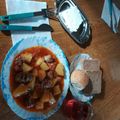 Cooksnap από Rouli Dimou στη συνταγή Λουκάνικα με πατάτες γιαχνί