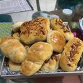 Cooksnap dari Isabella untuk resep Roti sosis keju ala bakery korea. Bahan roti cuma 3 macam