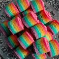 Cooksnap dari Mommy kesha untuk resep Mini Rainbow Roll Cake