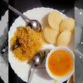 Yamini Naresh Bharti का कुकस्नैप जब उन्होंने रवा इडली सांबर (rava idli sambar recipe in Hindi) बनाया था।