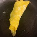 Amy Hu ❤️ 艾咪愛煮藝 的 圓平底鍋版本「日式煎蛋捲」 cooksnap