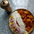 sandhya Dutta 's cooksnap of when they made মুরগির ঝোল (chicken soup curry recipe in Bengali).