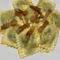 El cooksnap de @tesa.cuina cuando hizo Ravioli ricotta y espinacas con tocineta.