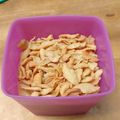 Cooksnap dari Ummuhalim Rati untuk resep Kue bawang gunting/ Kripik Bawang Renyah