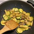 李方婷 的 蒜炒奶油櫛瓜蔬菜燒 cooksnap