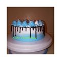 Caroline Njeri's cooksnap of when they made Icing the cake n trying out on chocolate drips#authormarathon.