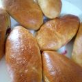 Сooksnap від Катерина Скобла , який(а) приготував(ла) Ідеальне тісто для дріжджових пиріжків з будь-якою начинкою/Печені пиріжки з яблуками та вишнями.