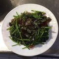 阿妹 的 皮蛋地瓜葉（炒地皮） cooksnap