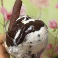 صورة من nawal aljawny، شاركها بعد تجربة وصفة آيس كريم الفراولة بالشوكولاته 🧁🍬