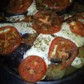 El cooksnap de celesteaa95 cuando hizo Pizza de berenjena, mozzarella y tomate. (Sin harina! Con base de berenjena).