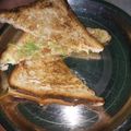 Gori rani का कुकस्नैप जब उन्होंने वेज़ मलाई सैंडविच (veg malai sandwich recipe in Hindi) बनाया था।