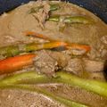 Cooksnap MocQue semasa beliau membuat Kurma Daging.