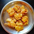 Ankita shrivastav का कुकस्नैप जब उन्होंने प्याज के भजिया (pyaz ke bhajiya recipe in Hindi) बनाया था।