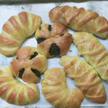 Cooksnap dari Dinda Amy untuk resep Bentuk roti manis - cara simple