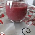 Cooksnap Dagmara Baran/Coś smacznego i niedrogiego z czasów, kiedy przygotował Bananowo-jagodowe smoothie.
