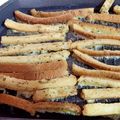 Cooksnap dari Endang Sulistiastuti untuk resep Garlic Breadsticks (dari sisa kulit roti tawar)
