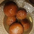 Mk Mahwish's cooksnap of when they made Gulab Jamun..😍😍.