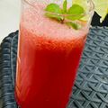 Deepika Arora का कुकस्नैप जब उन्होंने फ्रेश फ्रूटी गोला (Fresh fruity gola recipe in Hindi) बनाया था।