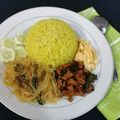 Cooksnap dari Diyan Ummu iskhoyas untuk resep Nasi Kuning Magicom (versi santan)