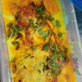 Umme Ali 's cooksnap of when they made Curry pakora in green and with red Chilli tarka.