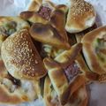 صورة من طـبخآت يآسـمـين🌹🌷، شاركها بعد تجربة وصفة بيتزا....🍅