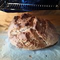 Dávid Berzsenyi Cooksnap-ja, amikor elkészítette a(z) Teljes kiőrlésű kenyér kenyérsütőben dagasztva receptet.