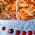 Hema ahara का कुकस्नैप जब उन्होंने चीज़ वैजी पराठा (Cheese Veggies Paratha recipe in Hindi) बनाया था।