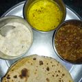 Pari का कुकस्नैप जब उन्होंने सिंपल पौष्टिक थाली (Simple poshtik thali recipe in hindi) बनाया था।