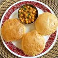 Vineeta Gupta का कुकस्नैप जब उन्होंने पूरी छोले खीर(puri chole kheer recipe in hindi) बनाया था।