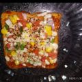 Deepika Arora का कुकस्नैप जब उन्होंने ब्रेड पिज़्ज़ा (bread pizza recipe in Hindi) बनाया था।