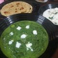 Nilam Piyush Hariyani's cooksnap of when they made આલુ-પાલક અને પરોઠા.