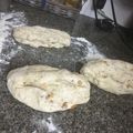 El cooksnap de gabriela pascal cuando hizo Pan mediterráneo de masa madre.