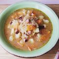 Cooksnap Joanna Lendzion z czasów, kiedy przygotował Kapuśniak na mięsie drobiowym.
