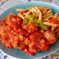 Cocina Latina 's cooksnap of when they made Einfache italienische Hackbällchen in Tomatensauce.