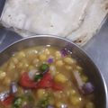 Gorvi tyagi का कुकस्नैप जब उन्होंने मटर कुलचा (Matar kulcha recipe in hindi) बनाया था।