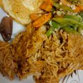 Cooksnap Njoy Pastry semasa beliau membuat Megi goreng rencah sendiri.