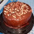 El cooksnap de Annaly Alvarado cuando hizo Mi chocolate cake!...relleno de crocante de pecanas y Fudge!💕.