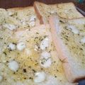 Cooksnap dari Nisa Umara untuk resep Garlic Bread/ Roti Panggang Gurih