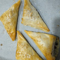 El cooksnap de Elena cuando hizo Samosas de filo con relleno de carne.(Μεζές= tapa).. y versión vegetariana.