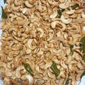 Cooksnap dari fiona alexa untuk resep 176. Kacang Mete/Mede Goreng Daun Jeruk