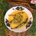 Cooksnap Salina Jalaludin semasa beliau membuat Ikan Kerisi Masak Lemak Kuning Daun Kesom.