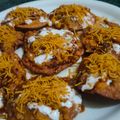 Deepika Arora का कुकस्नैप जब उन्होंने आलू पूरी चाट (Aloo Puri Chaat recipe in Hindi) बनाया था।