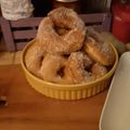 Cooksnap από annamaria17. στη συνταγή Ντόνατς λαχταριστά και με γέμιση σοκολάτα