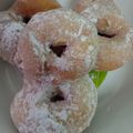 Cooksnap Norulhasni Mohd Zaini semasa beliau membuat Bebola donat.